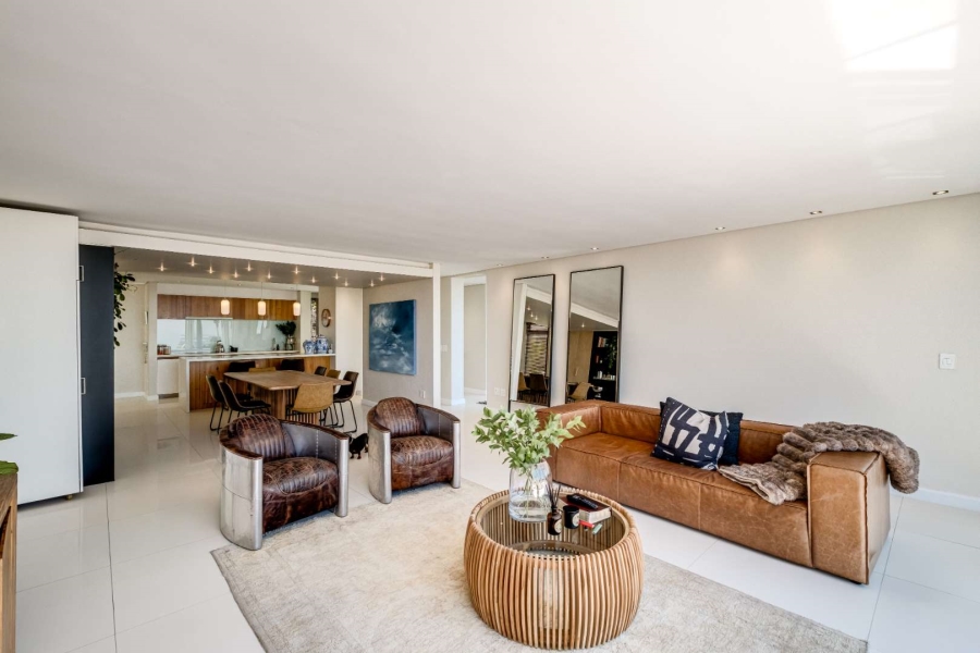 3 Bedroom Property for Sale in Green Point Western Cape